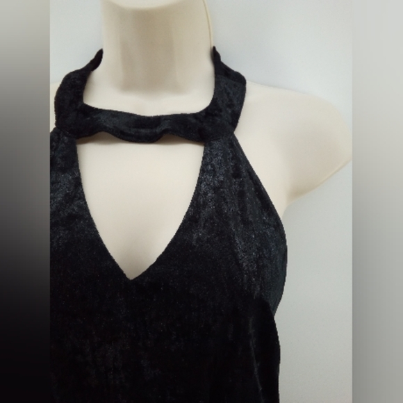 The Edit By Seventeen Juniors Chocker Neck Velvet Ankle Jumpsuit Black 9 - Picture 8 of 16